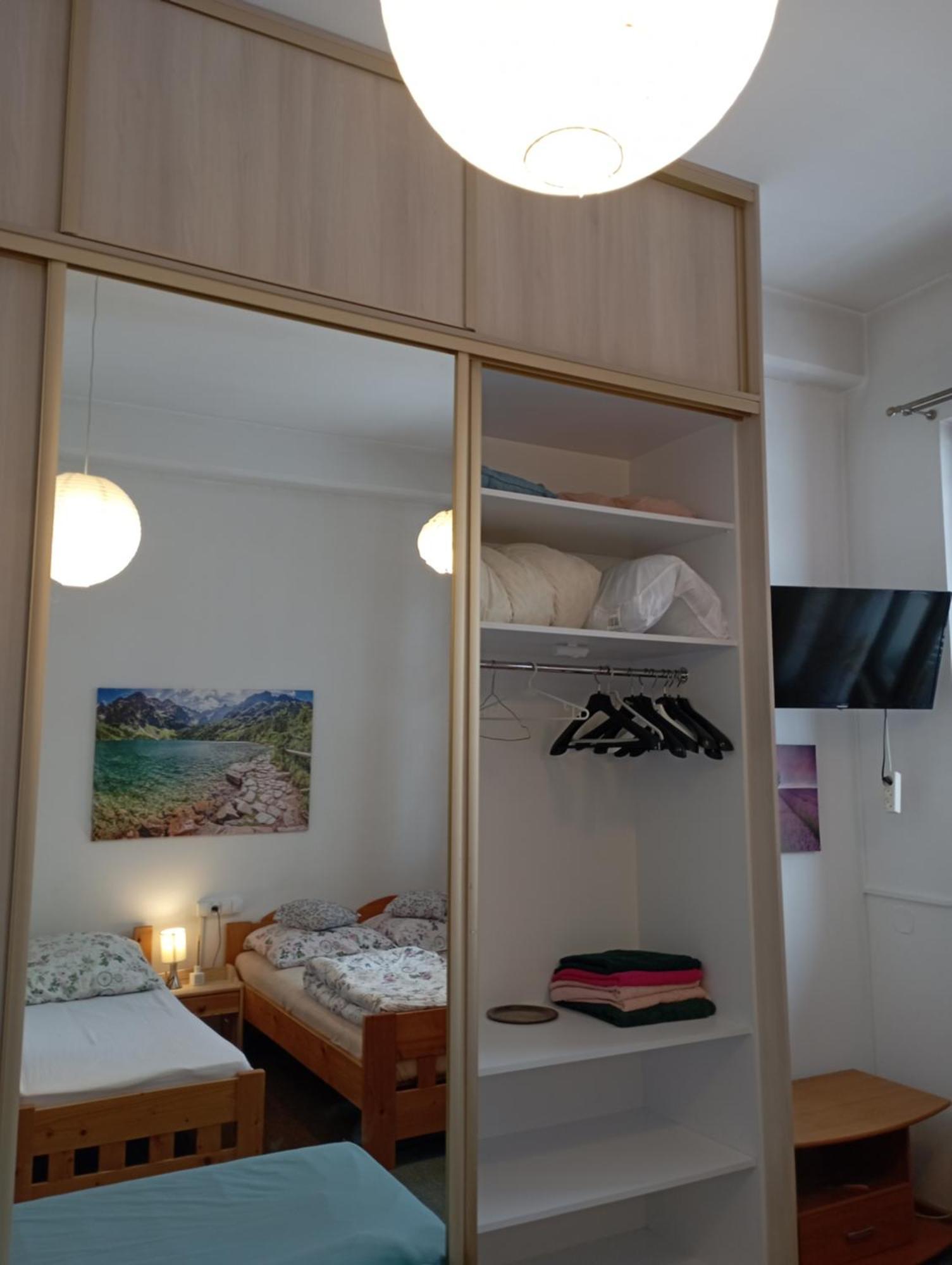 Willa Skoczek: Two-Room Apartment with Shared Bathrooms and Thermal Spa Access Zakopane Exterior photo